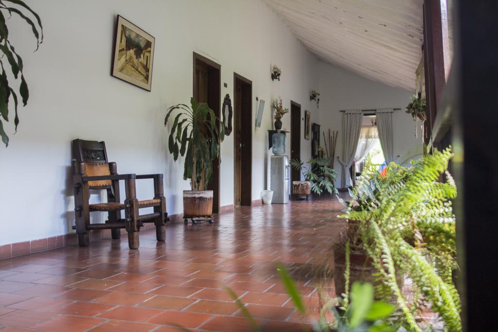 Hotel Las Nieves Giron Exterior photo