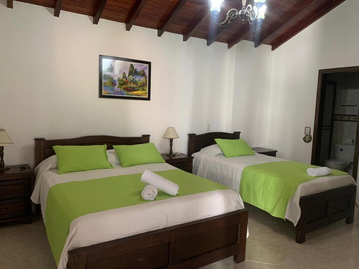 Hotel Las Nieves Giron Exterior photo