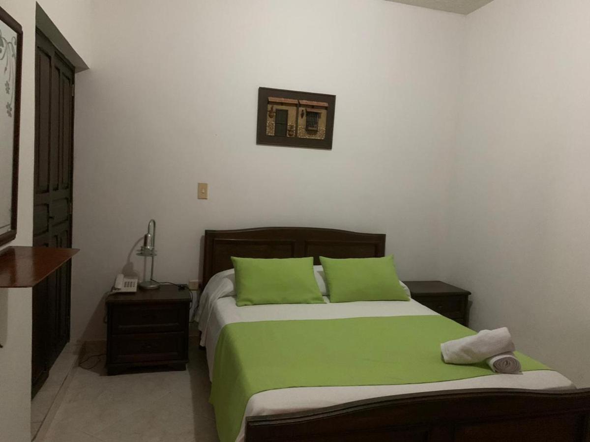 Hotel Las Nieves Giron Exterior photo
