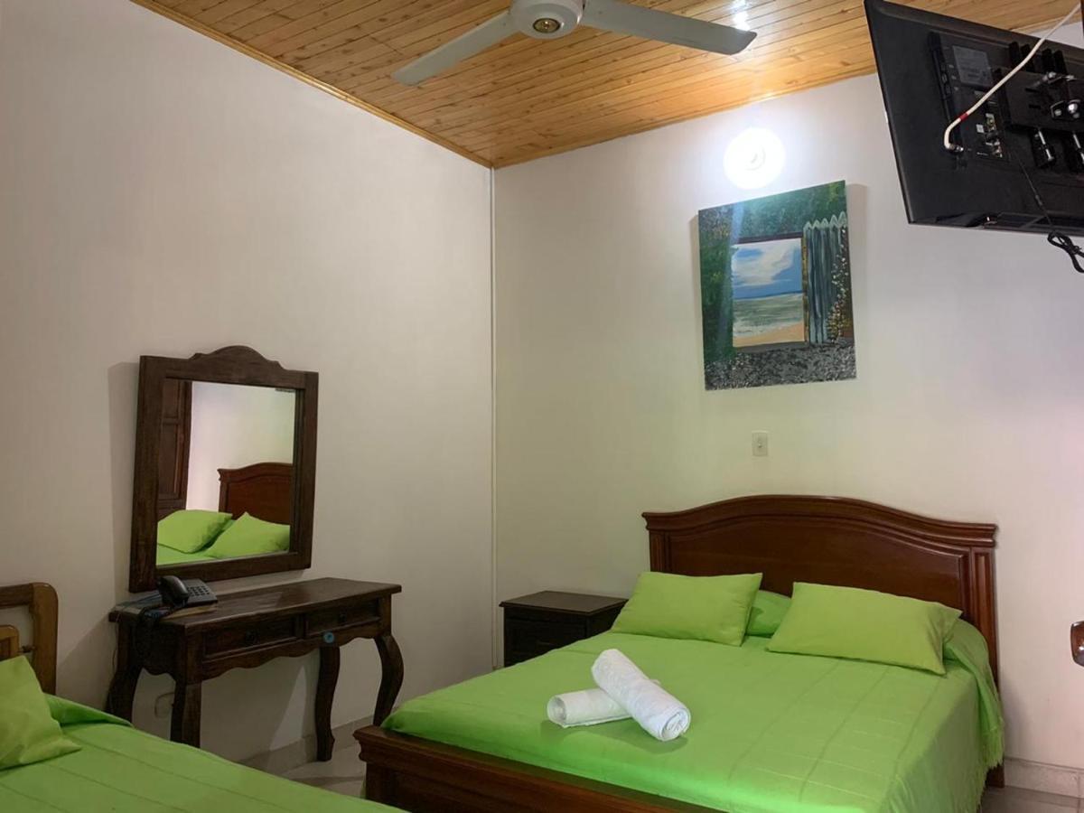 Hotel Las Nieves Giron Exterior photo